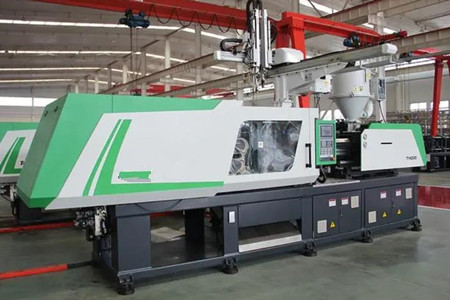 果筐注塑機(jī)大概賣多少錢一臺(tái)？幾萬到幾十萬不等！